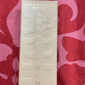 Anastasia impeccable foundation 3WO